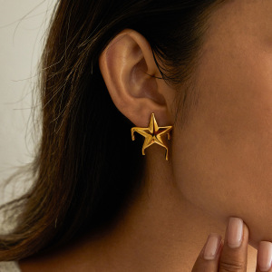 Boucles D'Oreilles Puces Pour Femme, En Acier Inoxydable Doré, Imperméables, Avec Motif Étoile (1 Paire). h5 Image4