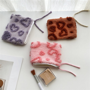 1 Trousse De Maquillage Compacte En Peluche Pour Femme, Motif Floral, Romantique Et Mignon h5 Image3
