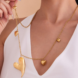 Collier Long Classique En Acier Inoxydable, Couleur Or, Avec Motif Cœur Irrégulier. h5 Image3