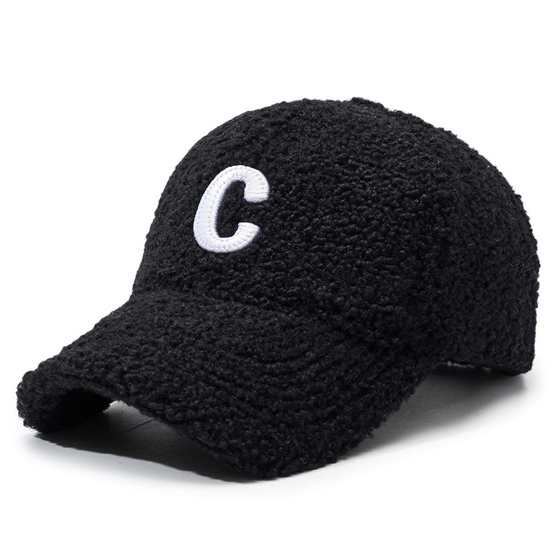 1 Casquette De Baseball Décontractée En Peluche Avec Lettres