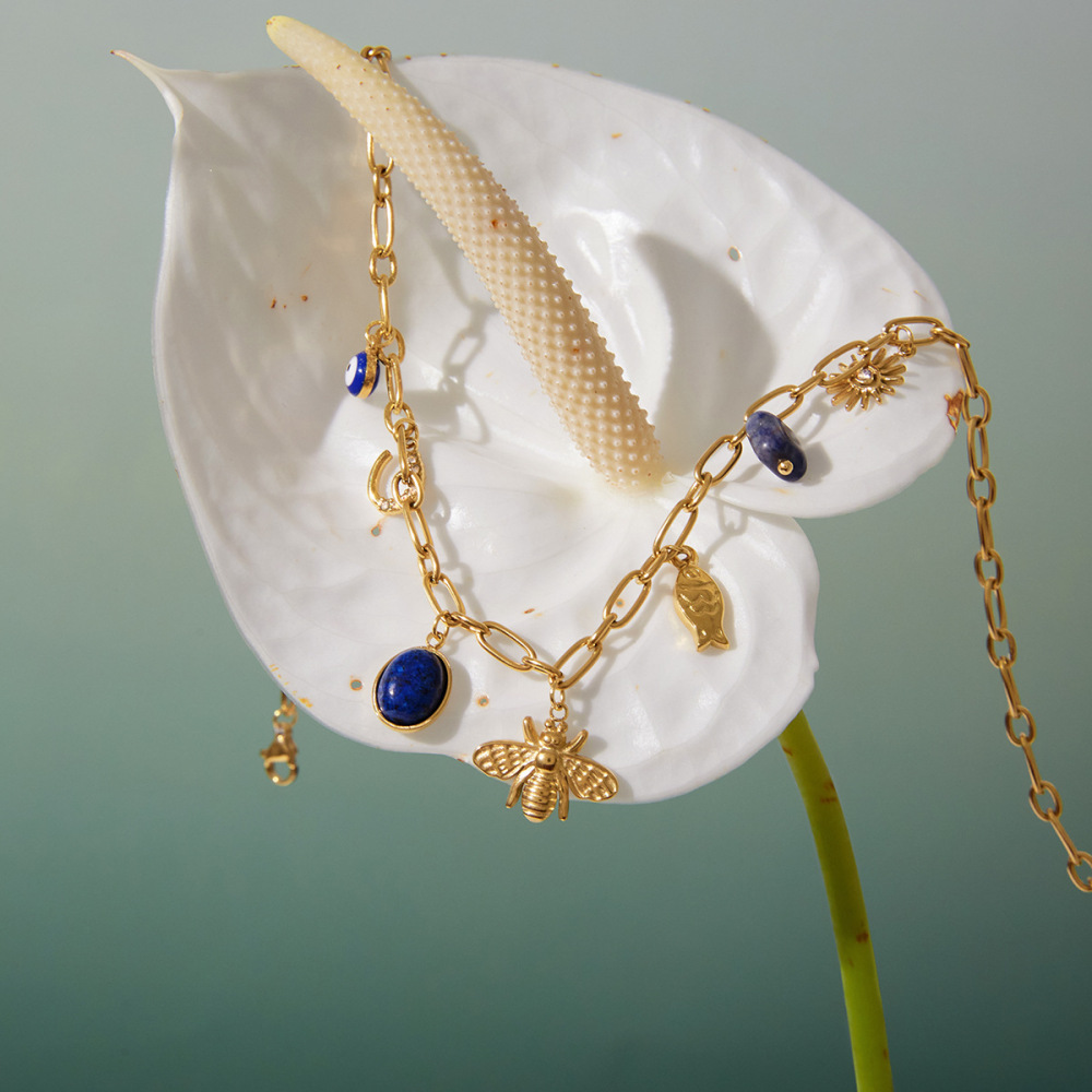 Collier Pendentif Femme Luxueux En Acier Inoxydable, Couleur Or, Orné D'Une Abeille En Lapis-Lazuli Et D'Un Bijou En Abeille. Image3
