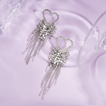 Boucles d'oreilles festives en cuivre avec pompon en forme de cœur (1 paire)