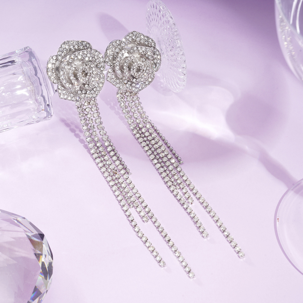 1 Paire De Boucles D'Oreilles Festives En Alliage Avec Pompon Rose Image3