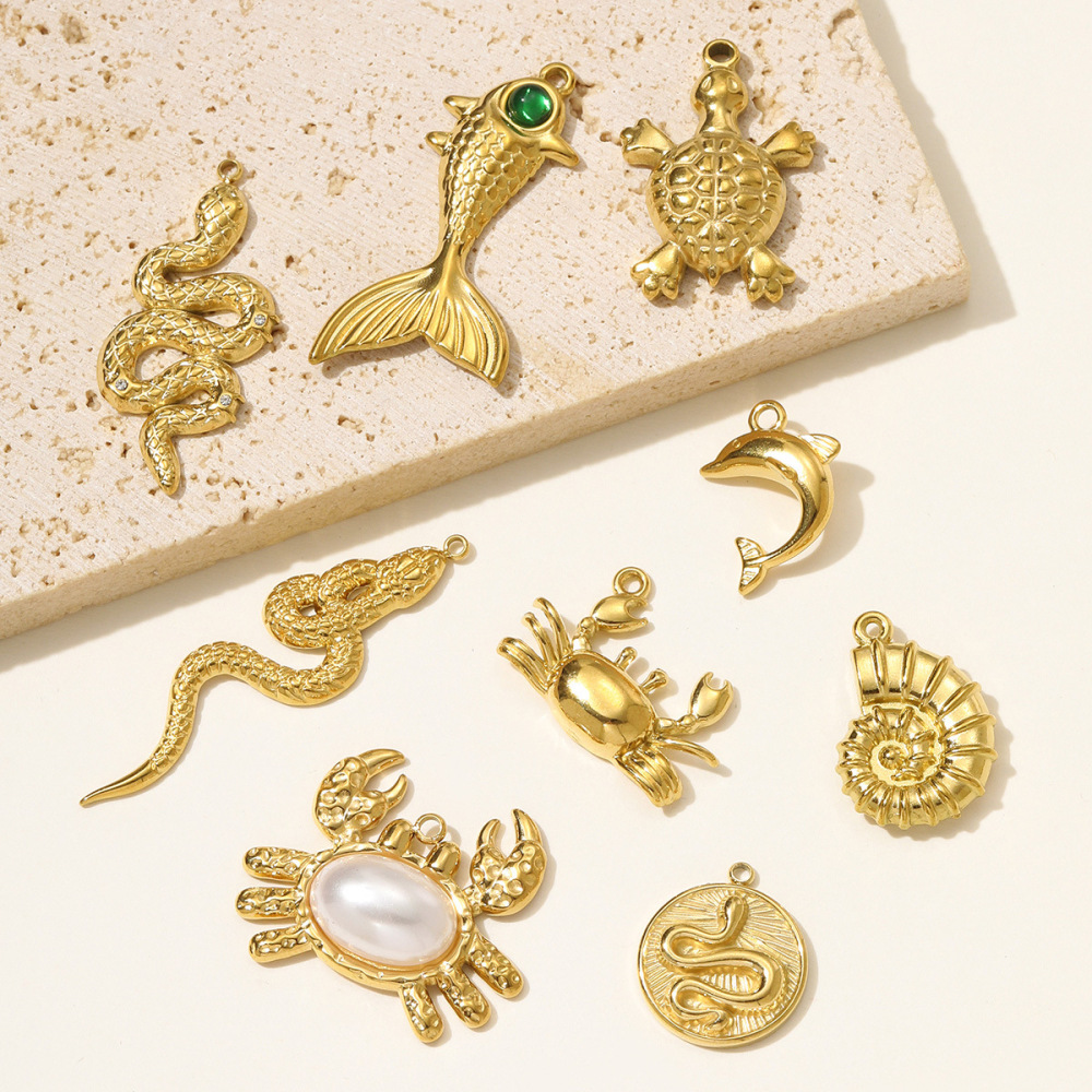 Pendentif Classique Pour Femme, Motif Animal, En Acier Inoxydable Étanche, Couleur Or (1 Pièce) Image4
