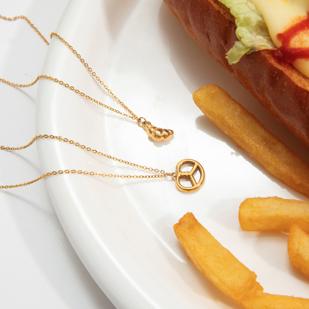 Collier Pendentif Femme En Forme De Croissant, En Acier Inoxydable Étanche, Couleur Or (1 Pièce) Image5