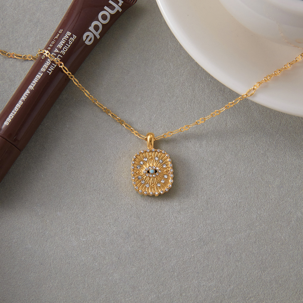 Collier Pendentif Sophistiqué Œil De Diable En Acier Inoxydable Étanche Couleur Or Pour Femme (1 Pièce) Image5