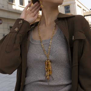 Collier Long Étanche En Acrylique Et Acier Inoxydable Avec Pompon (1 Pièce) h5 Image4