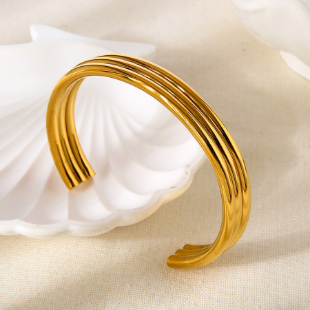 Bracelet manchette simple et décontracté en acier inoxydable doré, étanche, pour femme (1 pièce). 2