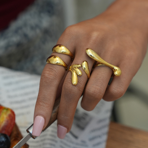 Bague Femme Simple Et Élégante, En Acier Inoxydable Doré, De Forme Irrégulière, Imperméable, À Porter Au Quotidien. h5 Image5