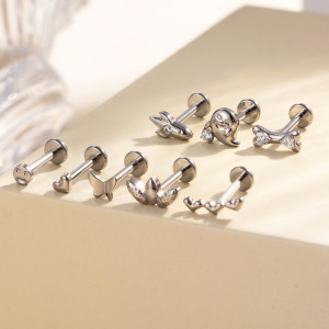 Boucles D'Oreilles Percées En Forme De Cœur Et De Papillon Pour Femme, En Alliage De Titane, Couleur Or Et Zircone h5 Image3