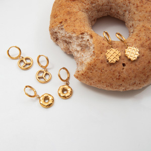 Boucles D'Oreilles Pendantes Pour Femme, En Acier Inoxydable Doré, Imperméables, En Forme De Donut Romantique (1 Paire). h5 Image6