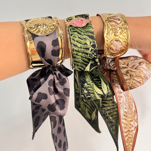 Bracelet Manchette Classique En Acier Inoxydable Imperméable Avec Foulard En Soie (1 Pièce). h5 Image2