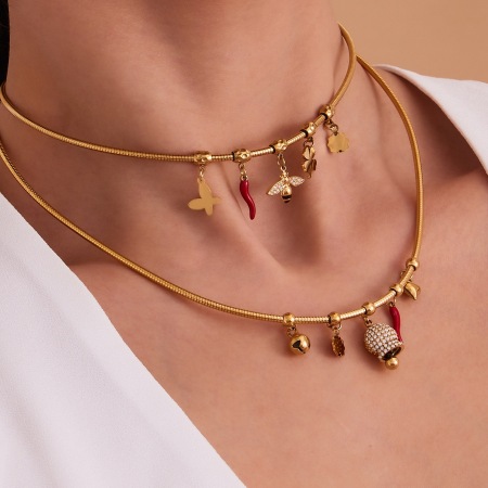 Collier pendentif femme sophistiqué en acier inoxydable, couleur or, orné d'un zircon et représentant une abeille (1 pièce) 2