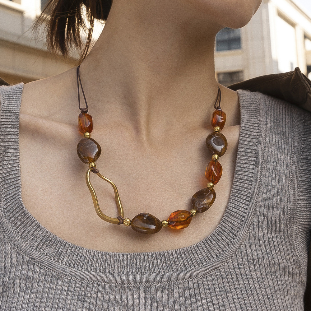 Collier De Perles En Acrylique De Forme Irrégulière, 1 Pièce Image2