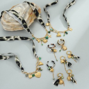 Collier Avec Pendentif En Forme De Cœur Irrégulier En Acier Inoxydable Couleur Or Pour Femme, 1 Pièce h5 Image4
