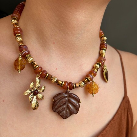 Collier de perles en résine couleur or, 1 pièce, motif fleur, cœur, feuille