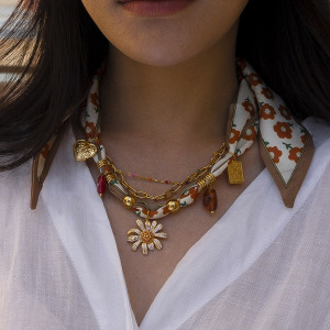 Collier Pendentif En Tissu Doré, En Acier Inoxydable, Étanche, Avec Fleur (1 Pièce). h5 Image2