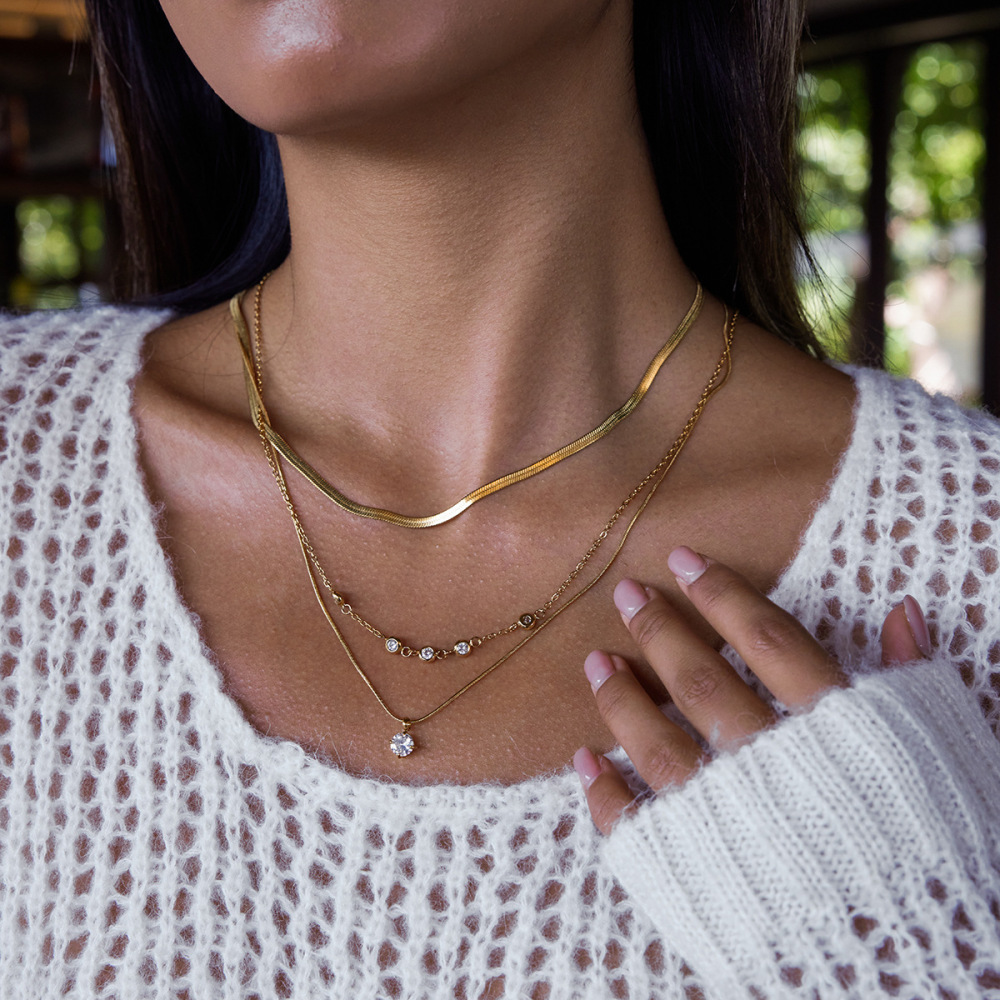 Collier À Plusieurs Rangs Pour Femme, En Acier Inoxydable Doré, Orné D'Un Zircon, Style Moderne Rond Et Étanche (1 Pièce) Image4
