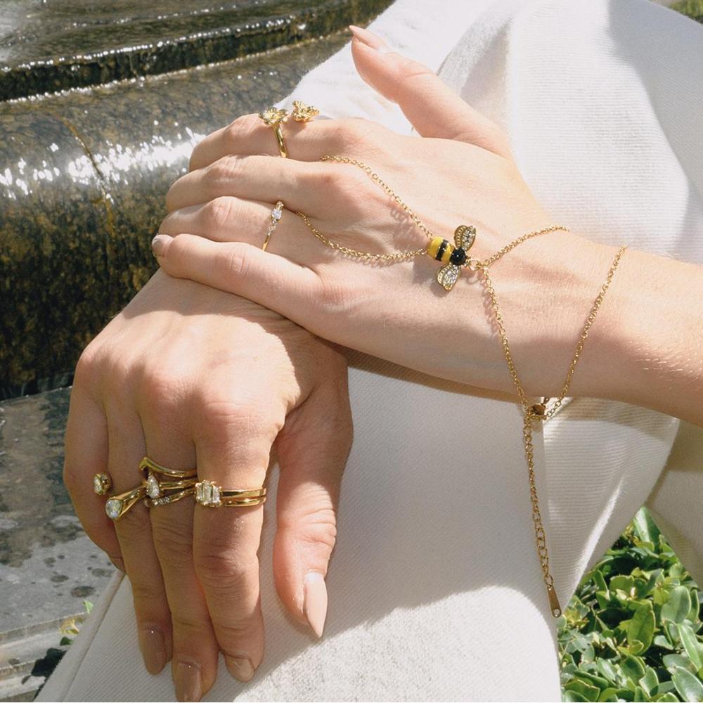 Ensembles De Bijoux Pour Femmes En Acier Inoxydable Imperméable Couleur Or, Motif Abeille Naturelle Romantique Image4