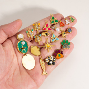 1 Mini Pendentif De Noël Diy En Acier Inoxydable Étanche Couleur Or Pour Femme h5 Image3
