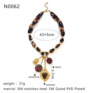 Collier Pendentif En Résine En Forme De Cœur En Tissu Léopard 1 Pièce h5 Image2