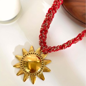 Collier Pendentif Soleil En Acier Inoxydable Étanche Couleur Or (1 Pièce) h5 Image4