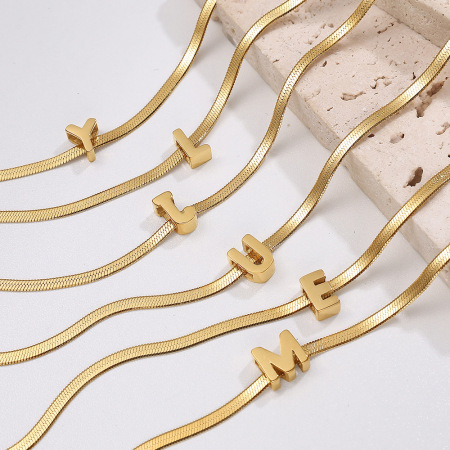 Collier pendentif en acier inoxydable doré, étanche, avec lettre du jour