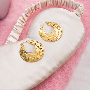 1 Paire De Boucles D'Oreilles Créoles Élégantes Pour Femmes, En Acier Inoxydable Ajouré, Couleur Or, Imperméables, Avec Motif Floral. h5 Image3