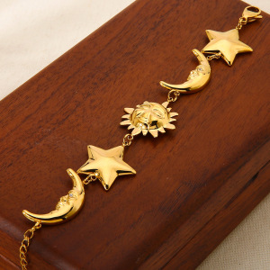 Bracelet Classique Soleil Et Lune En Acier Inoxydable Étanche Couleur Or Pour Femme (1 Pièce) h5 Image4