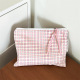 Grand sac carré avec cordon de serrage. Motif quadrillé rose. 