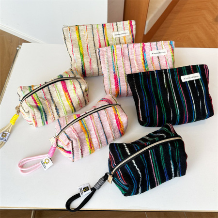 Trousse de maquillage pour femme à rayures arc-en-ciel et blocs de couleurs, 1 pièce