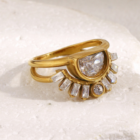 Bague pour femme en acier inoxydable de forme irrégulière, étanche, couleur or, ornée d'un zircon.