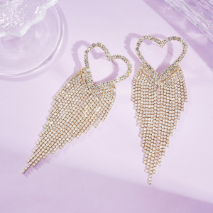 Boucles D'Oreilles Festives En Cuivre Avec Pompon En Forme De Cœur (1 Paire) h5 