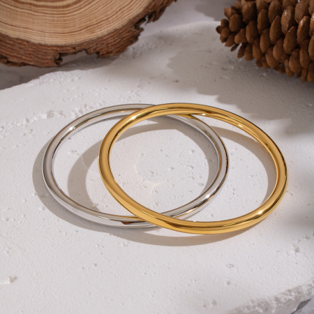 Bracelet jonc décontracté rond en acier inoxydable étanche couleur or (1 pièce)