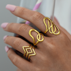 Bague Femme En Acier Inoxydable Étanche, Aux Lignes Simples Et Irrégulières. h5 Image5