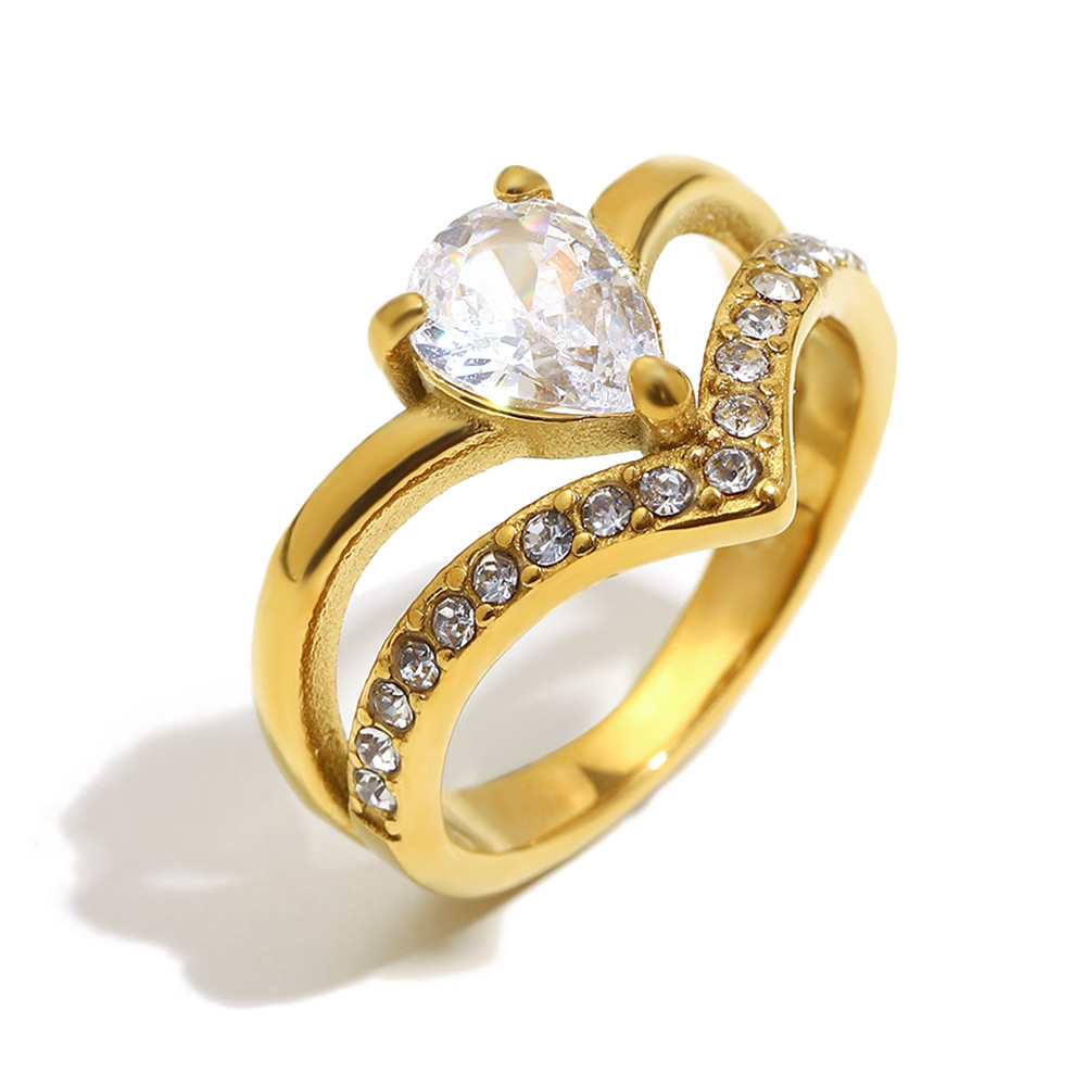 Bague Crownluxury Heart Pour Femme, En Acier Inoxydable Étanche, Couleur Or, Ornée De Pierres Précieuses (1 Pièce). 