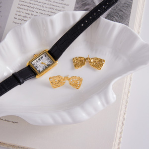 Boucles D'Oreilles Puces Pour Femme, En Acier Inoxydable Doré, Ajourées, Avec Nœud Papillon Romantique (1 Paire). h5 Image5