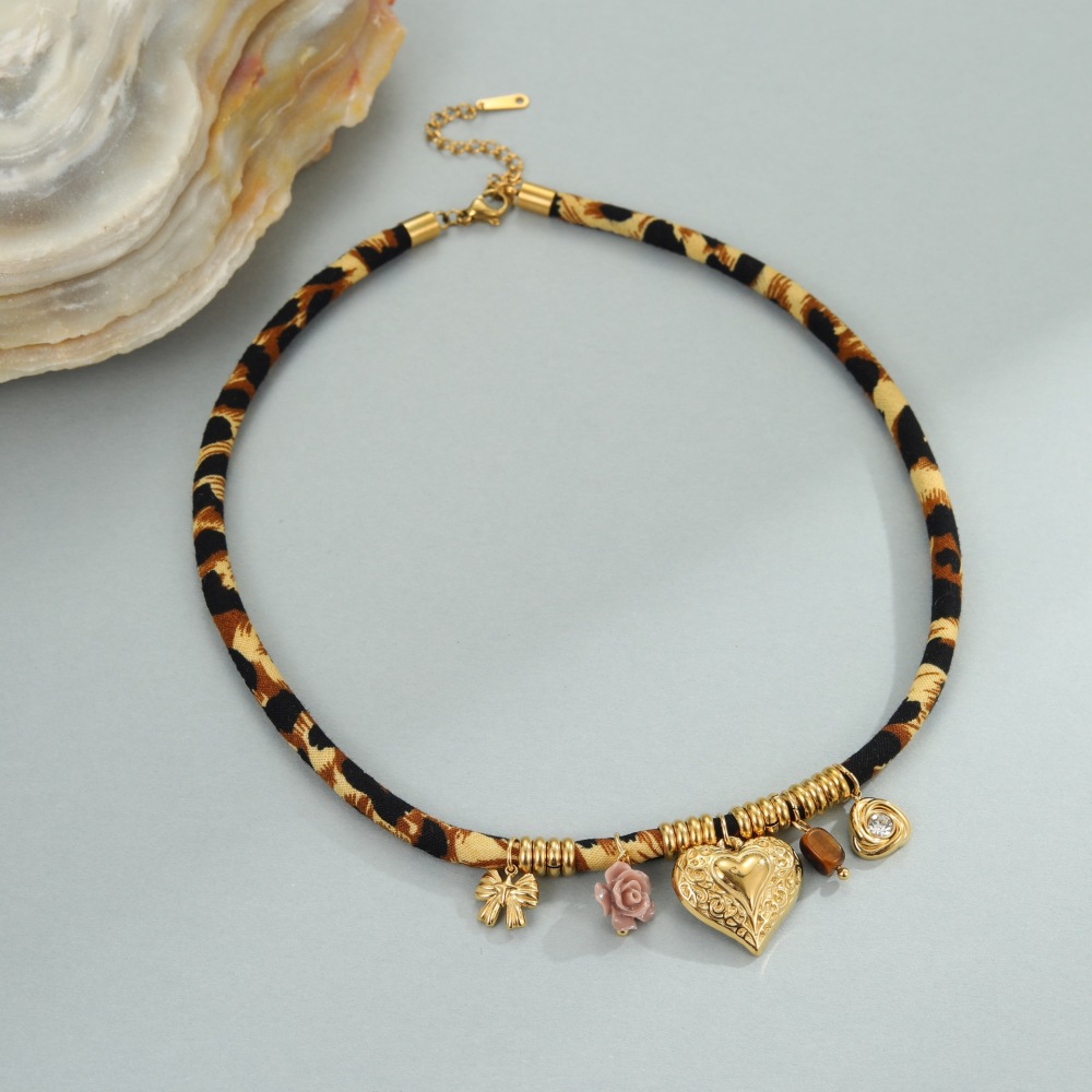 Collier Pendentif Femme Luxueux En Acier Inoxydable Étanche, Orné D'Un Cœur, D'Un Soleil Et D'Un Imprimé Léopard, Avec Motif Floral Et Soleil. (1 Pièce) h5Image4