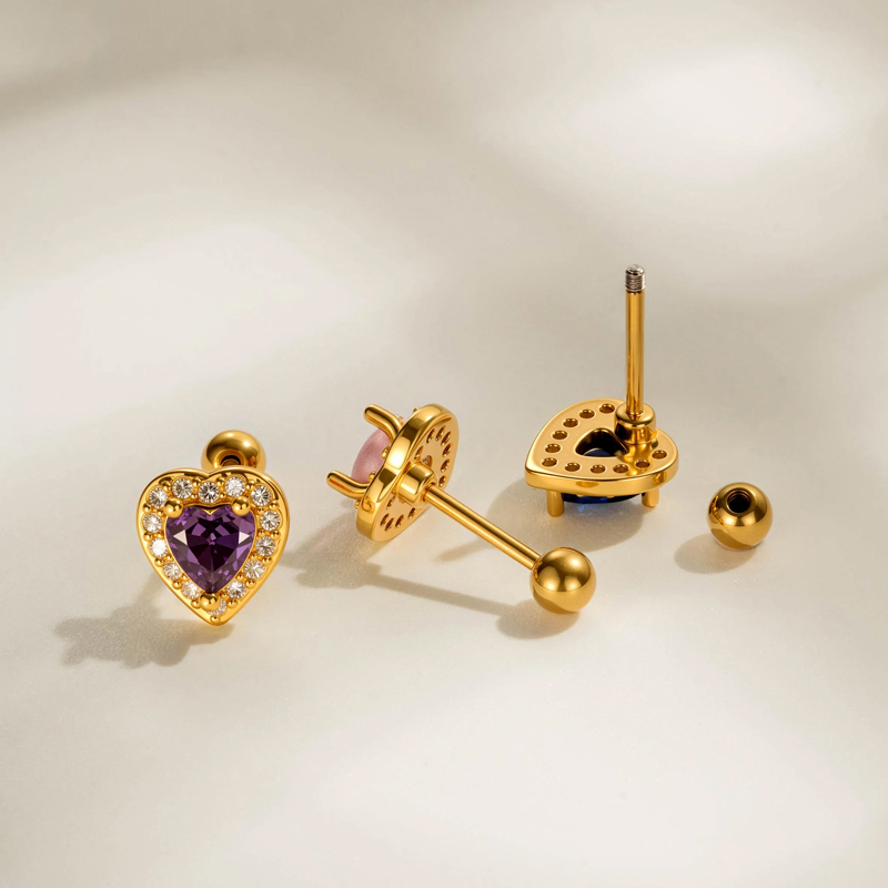 Boucle D'Oreille Piercing En Forme De Cœur En Cuivre Doré Et Zircon Image3