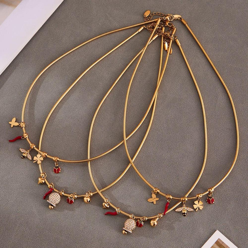 Collier Pendentif Femme Sophistiqué En Acier Inoxydable, Couleur Or, Orné D'Un Zircon Et Représentant Une Abeille (1 Pièce) Image5
