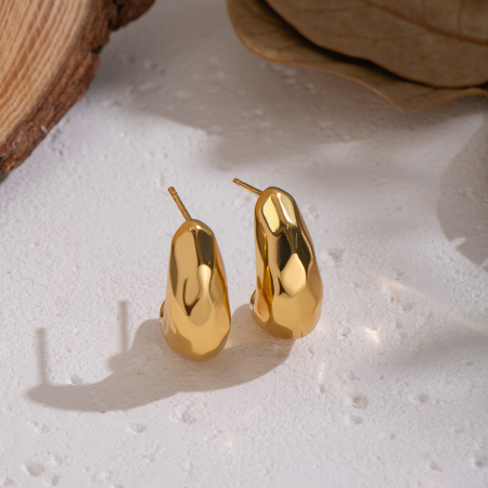 1 paire de boucles d'oreilles à clous en acier inoxydable doré, imperméables, motif martelé 2