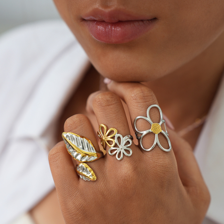 Bague femme en acier inoxydable doré, motif floral, étanche. 2