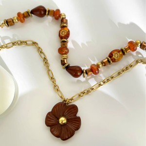 Collier Multicouches En Acrylique Couleur Or Et Résine Florale, 1 Pièce h5 Image5