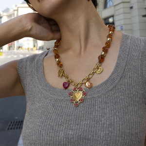 Ensemble De Colliers Et Pendentifs En Forme De Cœur En Acrylique Et Perles Rétro h5 Image4