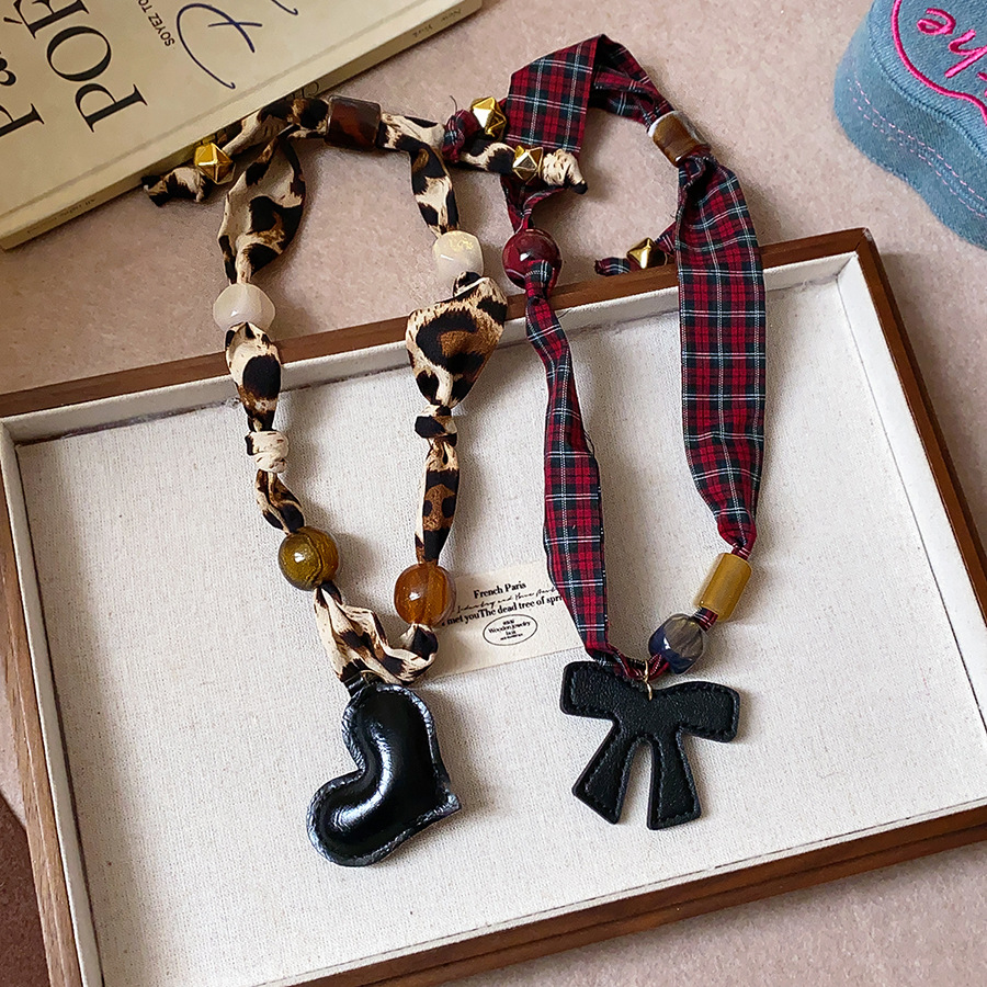 Collier Pendentif Ethnique Rétro En Acrylique Motif Léopard 1 Pièce Image2