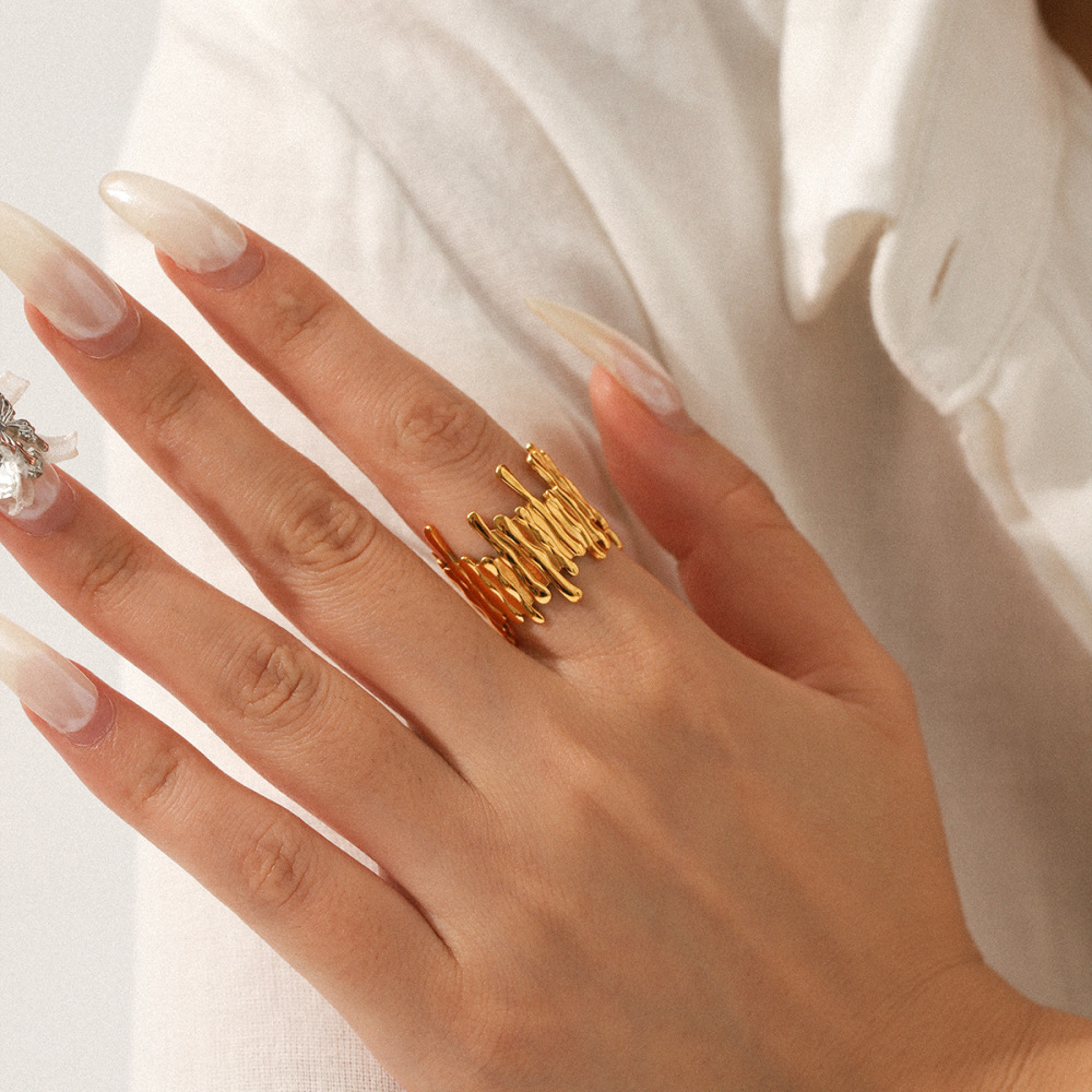 Bague Femme Simple Et Élégante En Acier Inoxydable Imperméable, De Forme Irrégulière, À Porter Au Quotidien. Image5