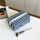 Sac coussin rayé bleu marine Image2