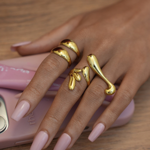 Bague Femme Simple Et Élégante, En Acier Inoxydable Doré, De Forme Irrégulière, Imperméable, À Porter Au Quotidien. h5 Image4