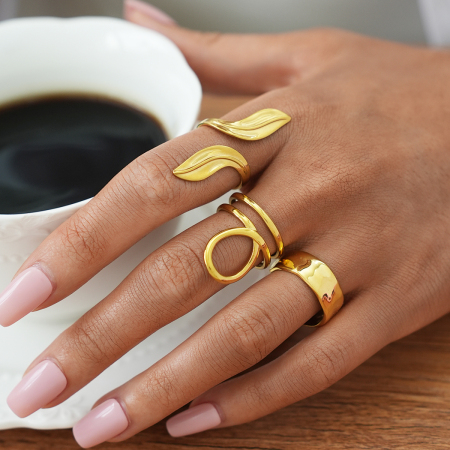 Bague femme en acier inoxydable doré, forme irrégulière, en forme de feuille, étanche. 2