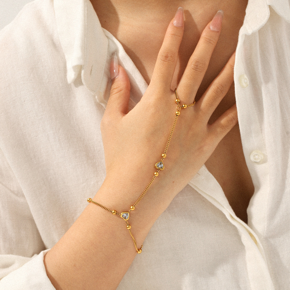 Bracelet À Maillons Pour Femme, En Acier Inoxydable, Couleur Or, Orné D'Un Zircon Et Orné D'Un Cœur Simple (1 Pièce). Image4